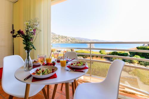 SELECT'SO HOME - Appartement Vue mer & Pieds dans l'eau - ESTEL-F - Location saisonnière - Le Lavandou