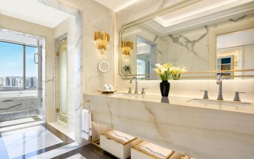 432808209 The Ritz-Carlton, Istanbul at the Bosphorus