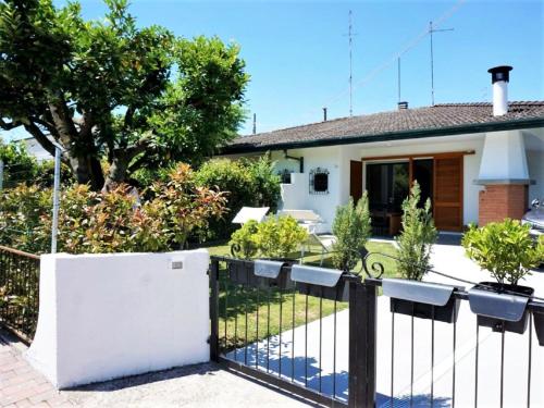 Inviting villa in Porto Santa Margherita with private garden