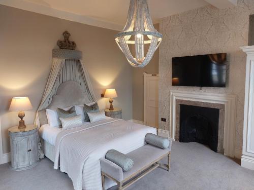 Manor House Hotel - image 2