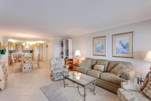 Gateway Villa 796 2 Bedrooms Sleeps 6 7th Floor Gulf Front Heated Pool - image 2