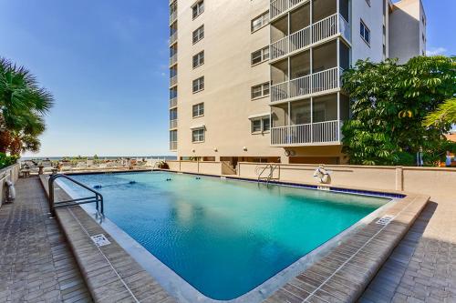 Gateway Villa 796 2 Bedrooms Sleeps 6 7th Floor Gulf Front Heated Pool - image 6