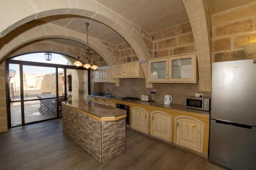 Ta' Rozi 5 Bedroom Farmhouse with Private Pool Ta' Rozi 5 Bedroom Farmhouse with Private Pool