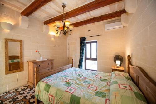 Ta' Rozi 5 Bedroom Farmhouse with Private Pool Ta' Rozi 5 Bedroom Farmhouse with Private Pool