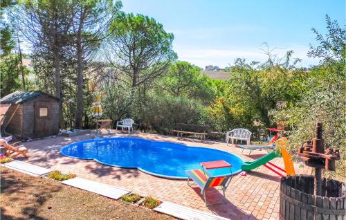 Swimming pool, Awesome home in Piagge with WiFi, 4 Bedrooms and Outdoor swimming pool in Piagge