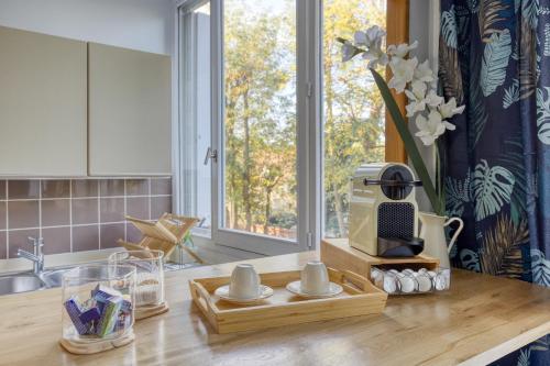 طعام و مشروبات, Escale de l'Yvette - 50m2 Cosy, Balcony & Parking in شيلي-مازارين