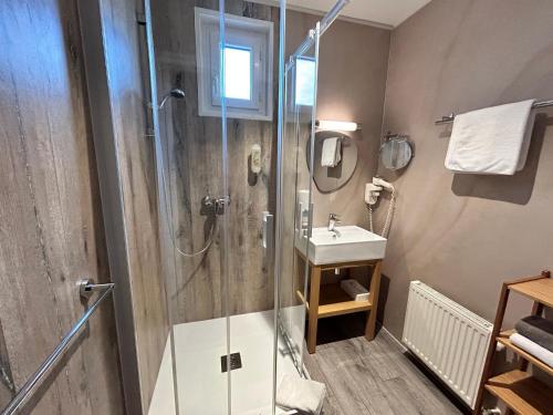 Chambre quintuple (ou pour 5 personnes)