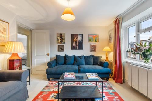 Bright & Cosy Gem ~ Battersea Park View ~ King Bed, Лондон