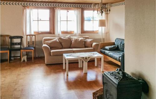 Stunning home in Ludvika with 4 Bedrooms, Sauna and WiFi in Ludvika