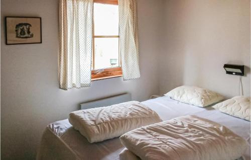 Beach Front Home In Ludvika With Sauna in Ludvika