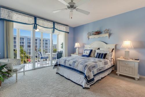 Hibiscus Pointe 733 2 Bedrooms WiFI Heated Pool Access Sleeps 6 - image 11