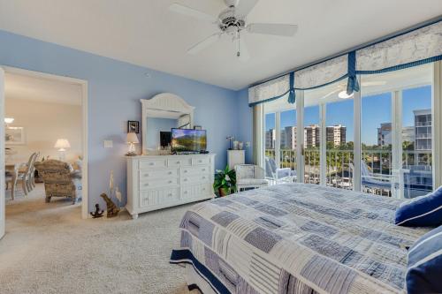 Hibiscus Pointe 733 2 Bedrooms WiFI Heated Pool Access Sleeps 6 - image 12