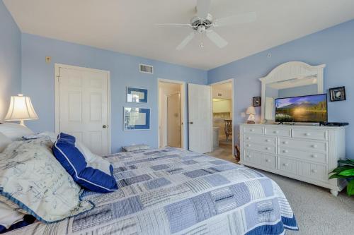 Hibiscus Pointe 733 2 Bedrooms WiFI Heated Pool Access Sleeps 6 - image 13