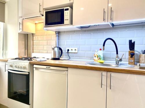 1-кімн Світла квартира у Скандинавському стилі, Центр міста