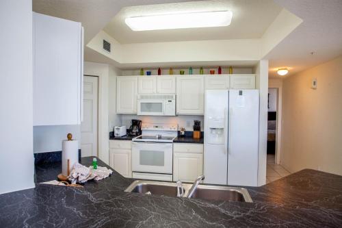 Island Beach Club 304 2 Bedrooms Pool Elevator WiFi Sleeps 6 Bay view - image 13