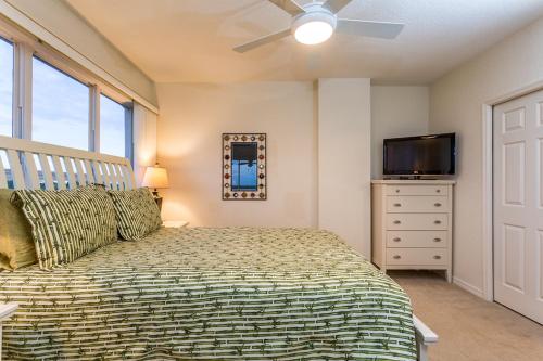 Island Beach Club 304 2 Bedrooms Pool Elevator WiFi Sleeps 6 Bay view - image 11