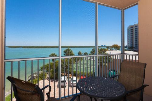 Island Beach Club 304 2 Bedrooms Pool Elevator WiFi Sleeps 6 Bay view - image 13