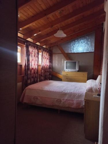 Apartment 5 with Two-Bedroom image 8