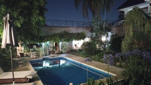 Posada Villa club, Apart 1 cerca del aeropuerto el palomar