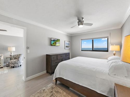 Sunset 700 2 Bedrooms Gulf Front Elevator Heated Pool Sleeps 6 - image 10