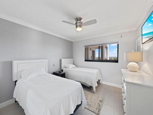 Sunset 700 2 Bedrooms Gulf Front Elevator Heated Pool Sleeps 6 - image 14