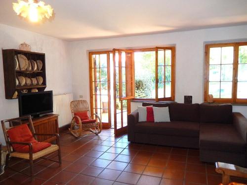 Guestroom, Spacious holiday home in Monteciccardo with solarium in Monteciccardo