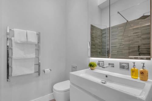 Be London - The Bayswater Residences - Tap to explore photos