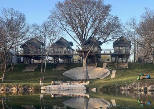 Treetop River Cabins on the Guadalupe River in Center Point, USA