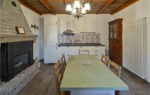 Awesome home in Burzanella with WiFi and 4 Bedrooms