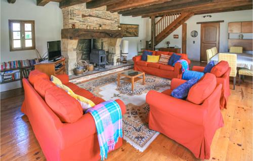 5 Bedroom Pet Friendly Home In Eglise Neuve Dissac