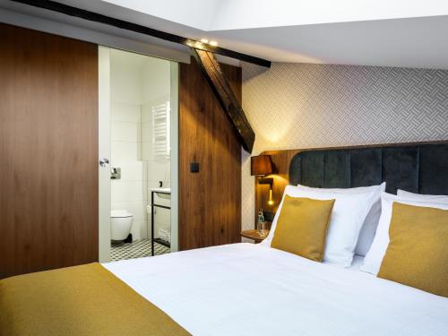 Old Market Residence Room Type - Deluxe Suite