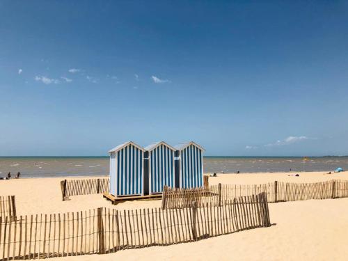 Studio 4 pers avec Wifi et Animaux admis à Châtelaillon-Plage - FR-1-706-10 (Studio 4 pers avec Wifi et Animaux admis a Chatelaillon-Plage - FR-1-706-10) in ชาร์เตลายอง ปาล์ค