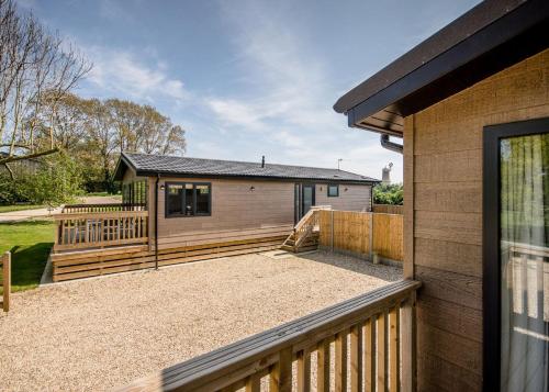 Hawthorn Glen Lodges