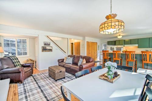 Stunning Getaway in Lake Arrowhead! in Lake Arrowhead, USA