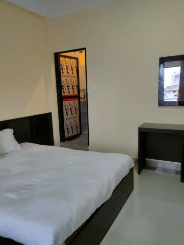 Kavre Guest House in لومبينى