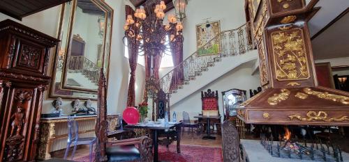 Faqra Palace in Kfardebian