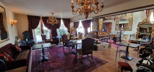 Faqra Palace in Kfardebian