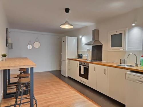 Cute apartment Sant Adria beach 1