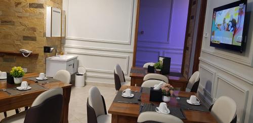 Restaurant, Eastern City Hotel in Dodoma