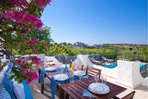  Luxury Villa Rosita w heated pool - Nature and Relax in Epáno Váthia
