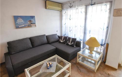 2 Bedroom Cozy Apartment In Aguadulce