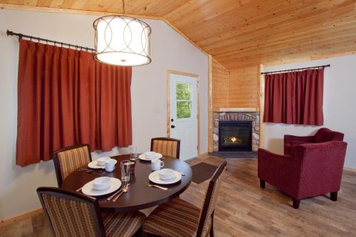 Jasper East Cabins 5