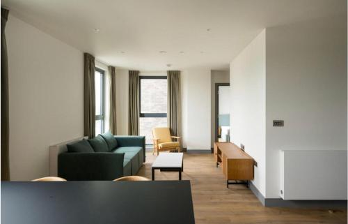 Modern Apartment in Tottenham, London