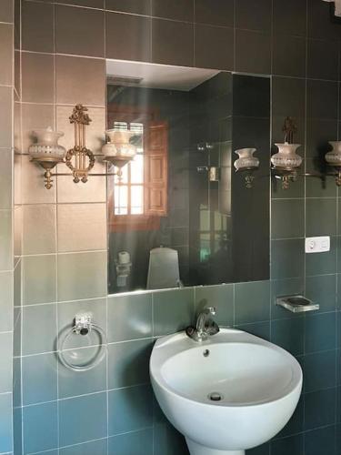 Villa a los pies de la Alhambra Villa a los pies de la Alhambra