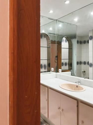 Villa a los pies de la Alhambra Villa a los pies de la Alhambra