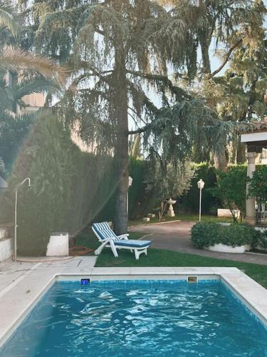 Villa a los pies de la Alhambra Villa a los pies de la Alhambra