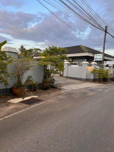 Metro Palace Metro Palace