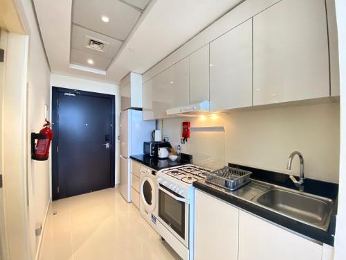 Lux BnB Studio Ghalia JVC, Dubai (photo 4)