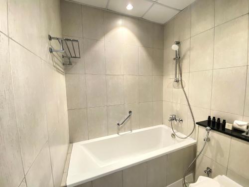 Lux BnB Studio Ghalia JVC, Dubai (photo 5)