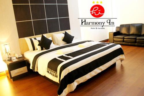 

Hotel Harmony In & Karaoke